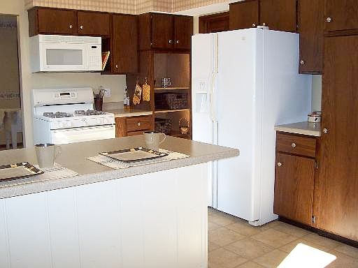 Large updated kitchen