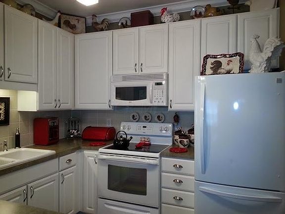 2nd image of 104 Alexander Lawrence Dr