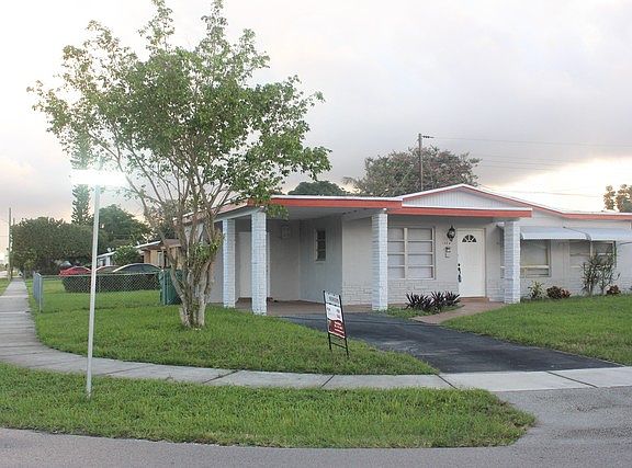 3rd image of 1580 NW 33rd Ter