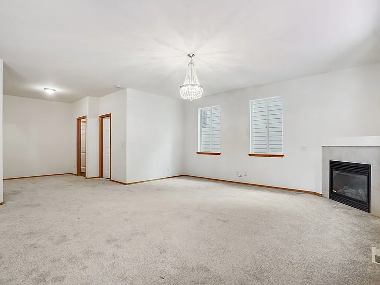 12590 NW Naomi Ln — Photo 4