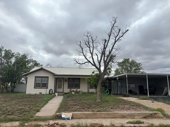 1413 Court St, Rankin, TX 79778