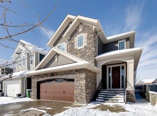 52 E Cooperstown Pl SW, Airdrie, AB T4B 3T5