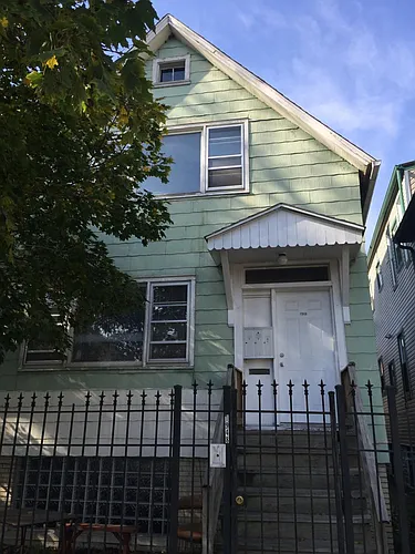 1948 N Richmond St #2 Photo 1