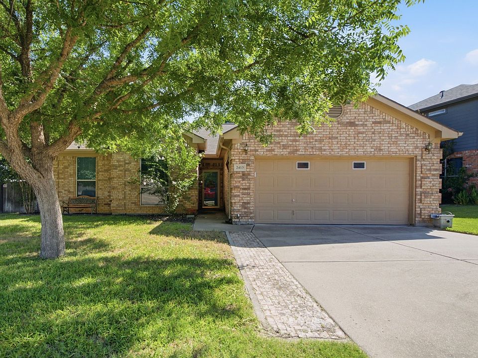 1st image of 2413 Scotts Meadow Ct