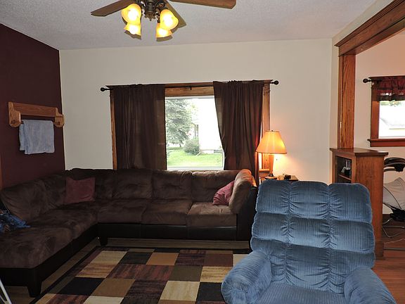 3rd image of 215 W Elder St