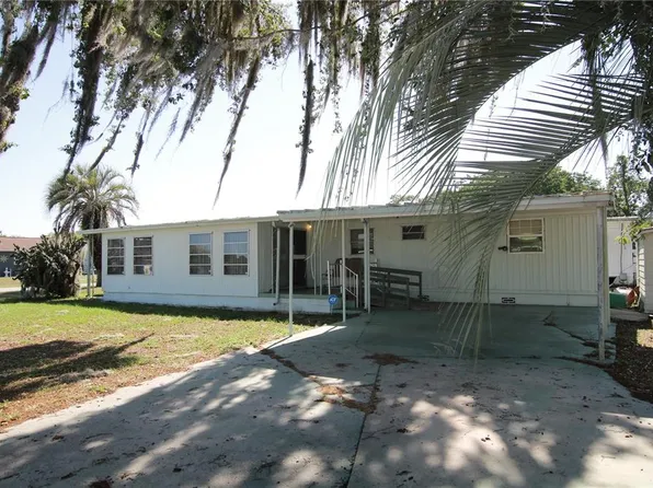 38755 Henry Dr, Zephyrhills, FL 33542