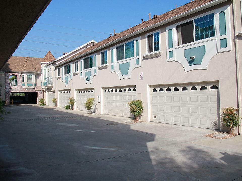 2nd image of 4029 Walnut Grove Ave APT 5