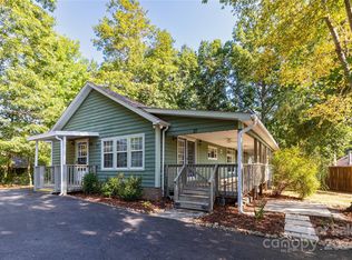 27 Enochs Way, Fletcher, NC 28732