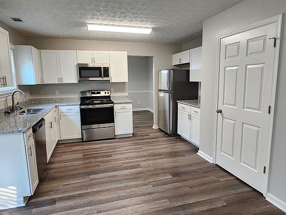 4th image of 5361 Regency Lake Ct
