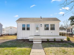 24 Arizona Ave, Villas, NJ 08251