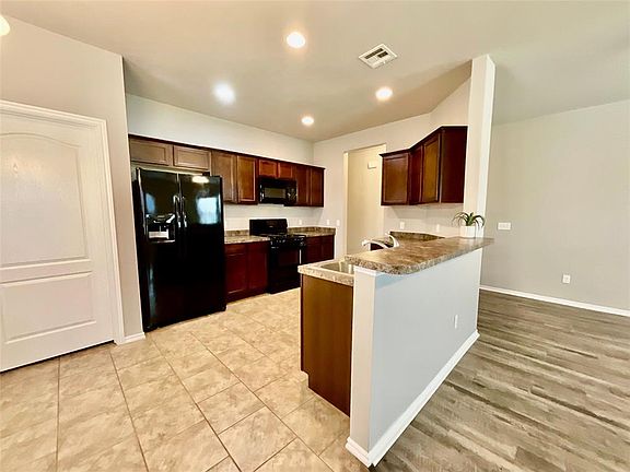 2nd image of 8521 SW 50th St