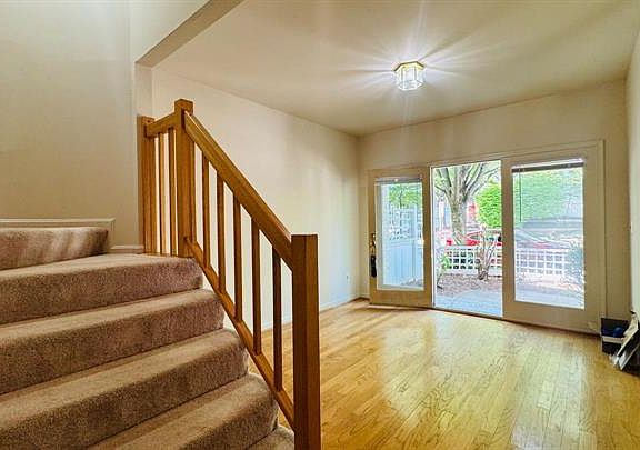 3rd image of 9407 Van Arsdale Dr
