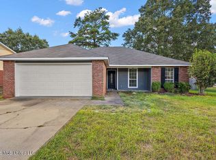 415 Riverbend Dr, Byram, MS 39272