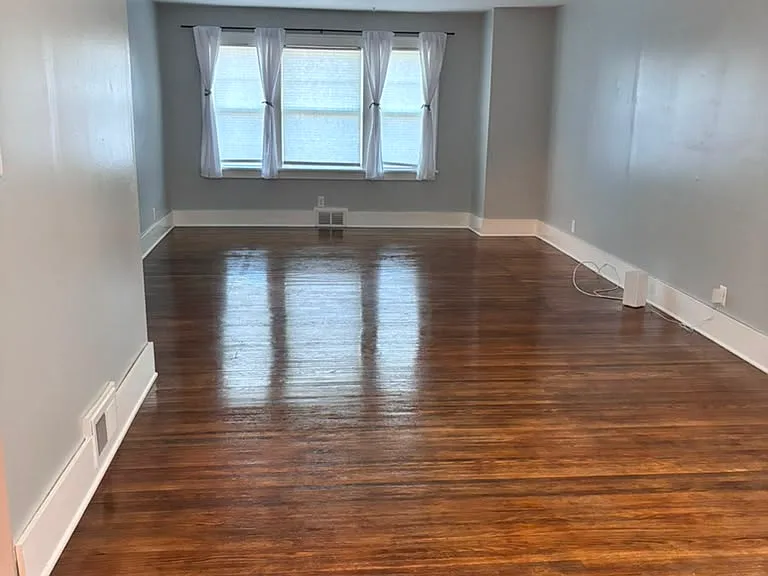 350 Crosby Ave #1 — Photo 4