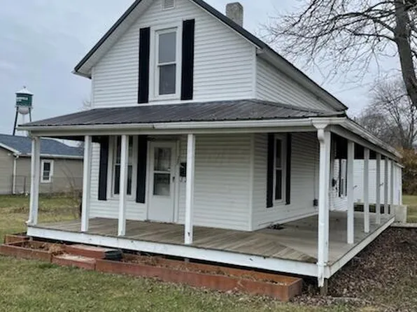 28 E Walnut St, Jeffersonville, OH 43128