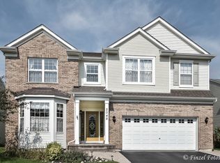 2048 Woodside Dr, Woodstock, IL 60098