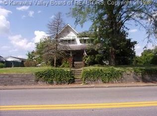 2306 Kanawha Ter, Saint Albans, WV 25177