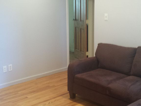 3rd image of 3511 36th St Ste 3