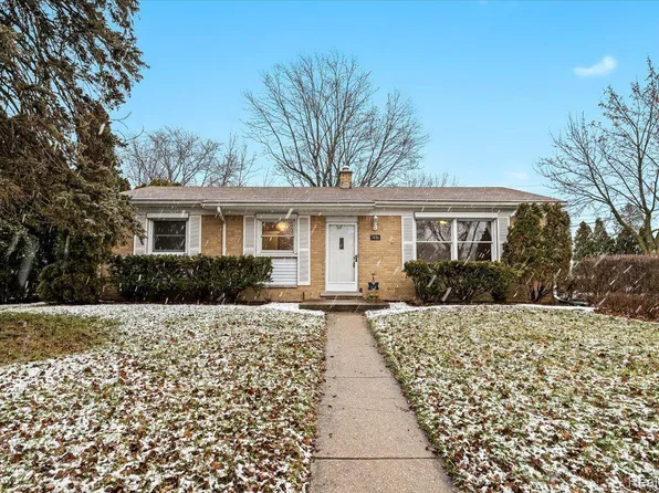 7486 Nottingham St, Lambertville, MI 48144