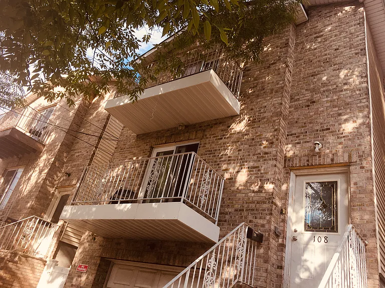 108 Webster Ave #A — Photo 3