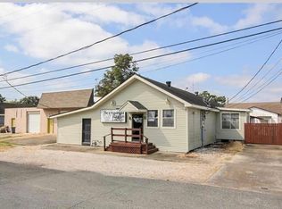 1711 Hancock St, Gretna, LA 70053