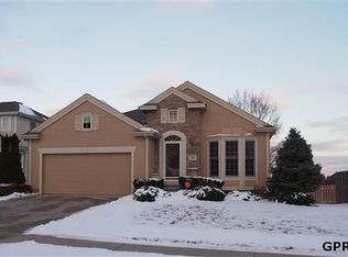 5913 N 145th St, Omaha, NE 68116