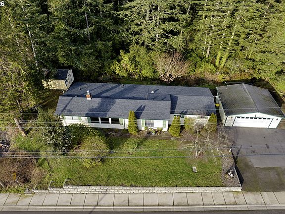 2nd image of 777 Rhododendron Dr