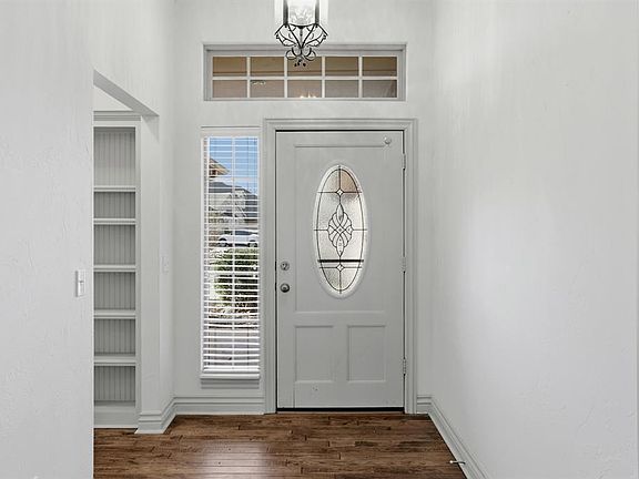 4th image of 2908 Longmeadow
