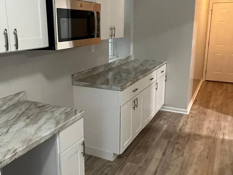 30 Gillette Pl #1 — Photo 4