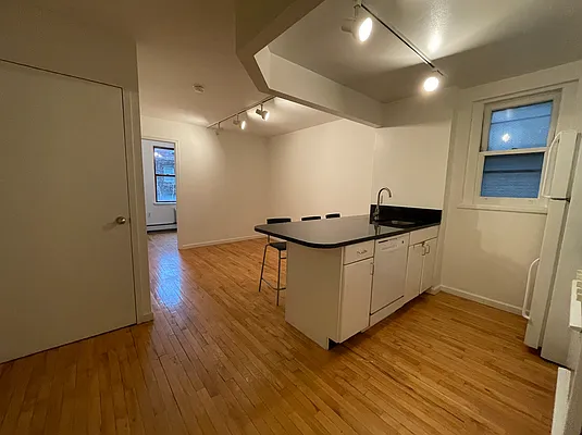 Rented by The Downtown LLC | media 23