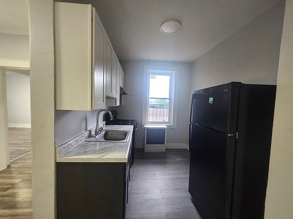 2nd image of 190 Carroll St #41E