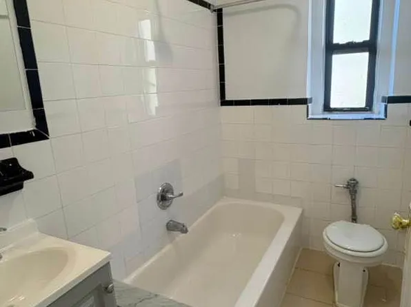 815 West 181st Street image 28 of 29