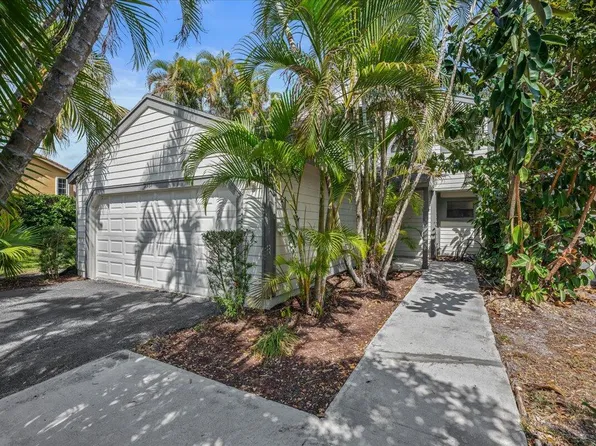 2537 Bedford Mews Drive, Wellington, FL 33414