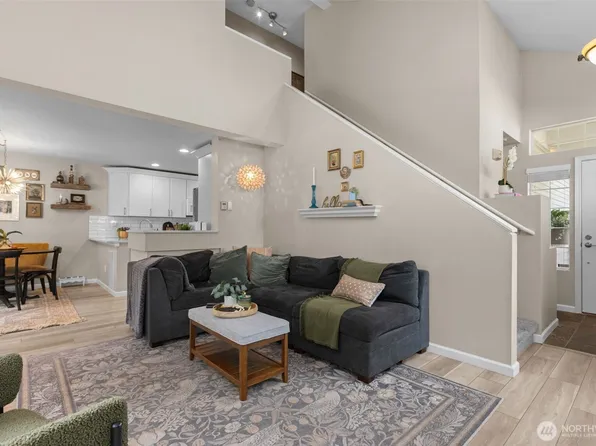 19120 110th Place SE, Renton, WA 98055