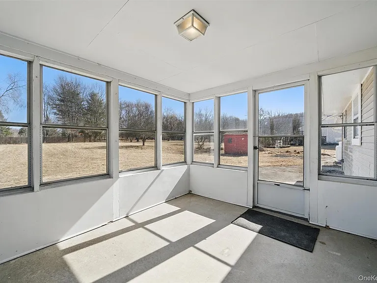 30 Shore Blvd — Photo 30