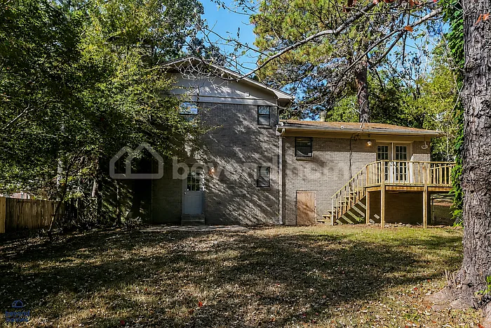 1908 Clapboard Hill Rd — Photo 18