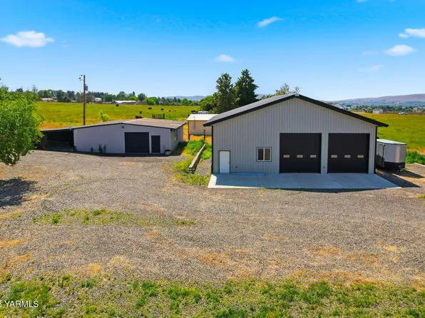 Nka Oliver Dr, Yakima, WA 98901