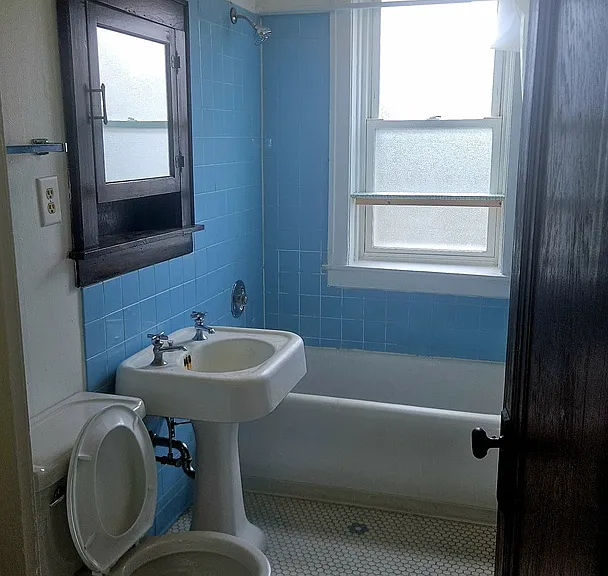2454 N Kilpatrick Ave #1A — Photo 4
