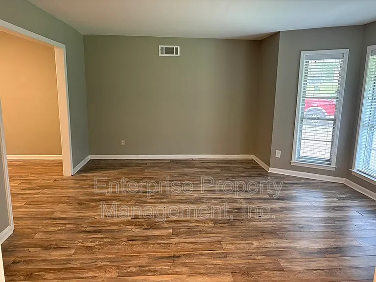 2266 Montego Dr — Photo 8