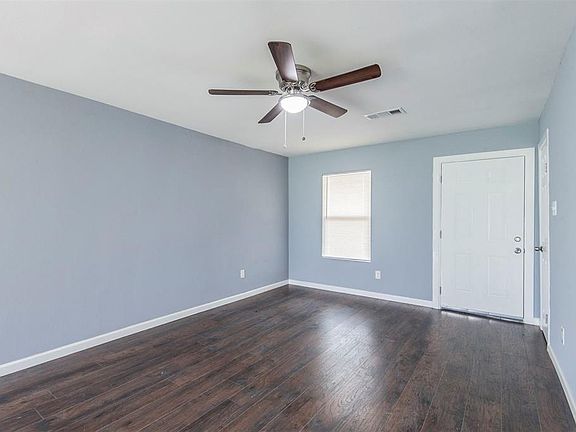 4th image of 4132 Wilhelm St