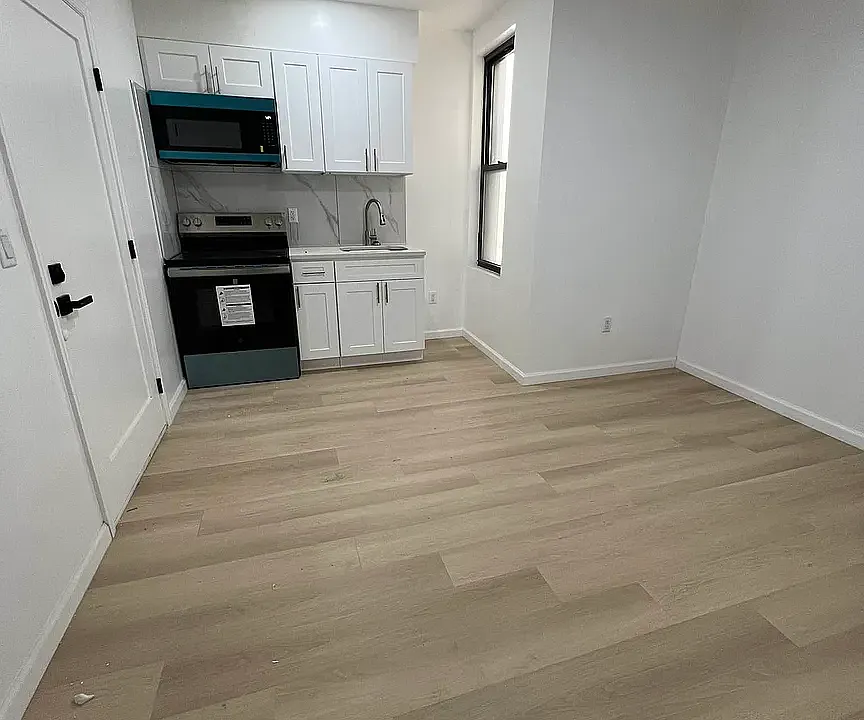 16-91 Linden St #3