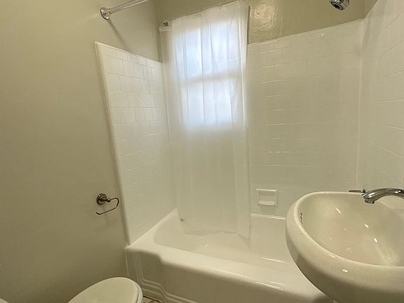 5th image of 1017 Pacific Ave #15