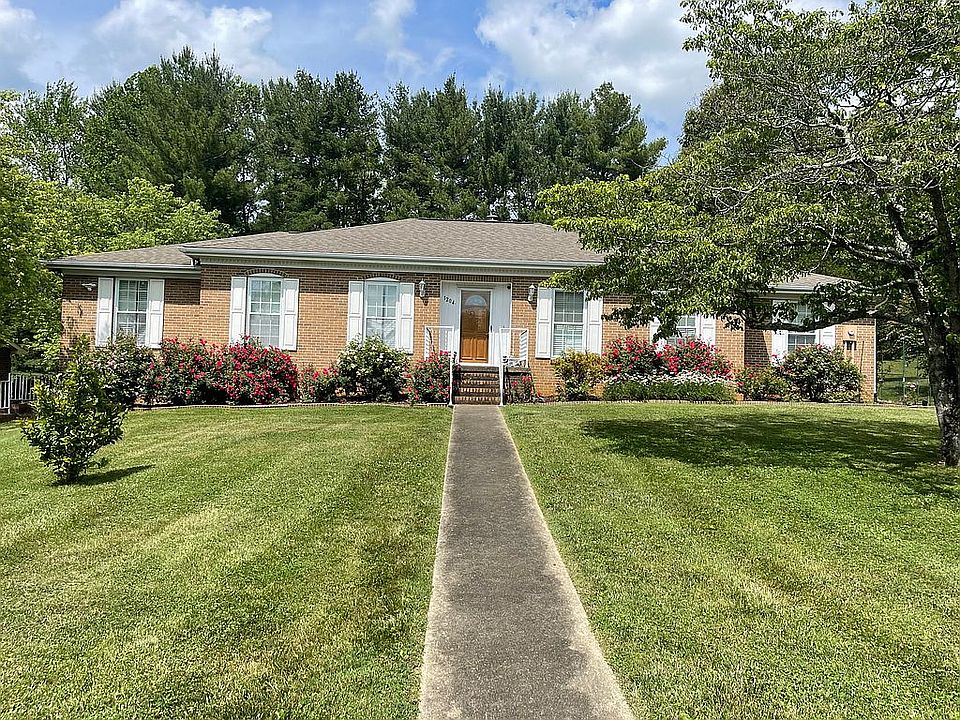 1st image of 1204 Poplar Ct