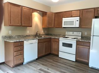 28938 Lem Ct, Perrysburg, OH 43551