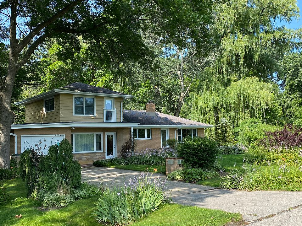 1st image of 355 108th St