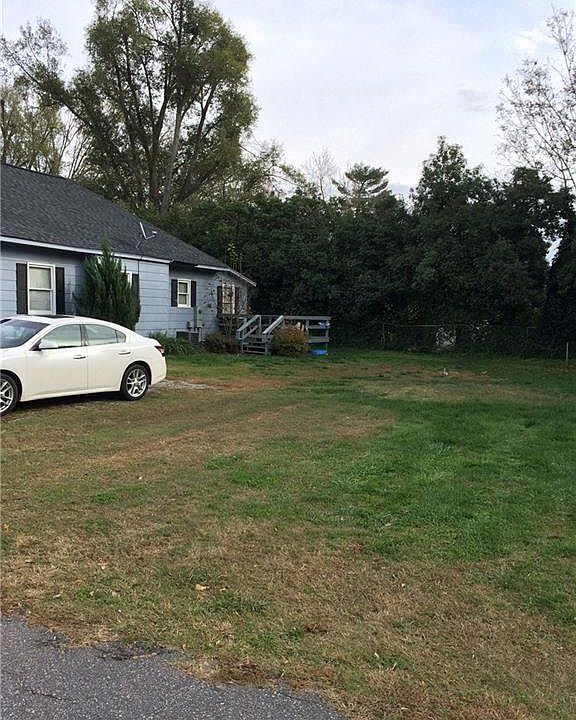 2nd image of 316 Jennings St