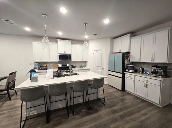 1916 Bradham Way, Pflugerville, TX 78660