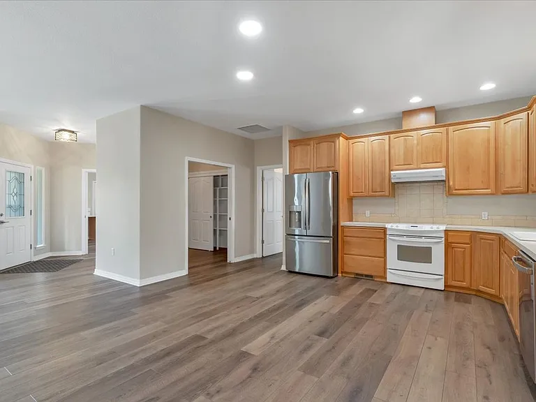 2765 Fort Hill Ave NW — Photo 9