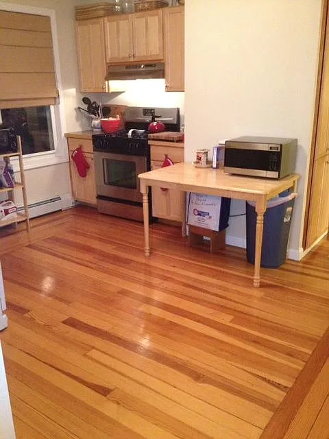 2 bed, 1200 sqft, $2,200 — Photo 4