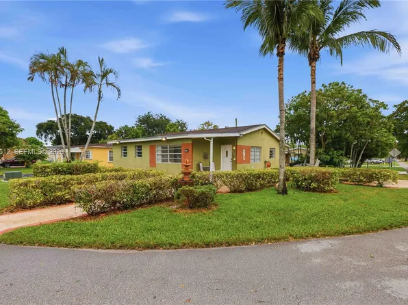 6448 Funston St, Hollywood, FL 33023